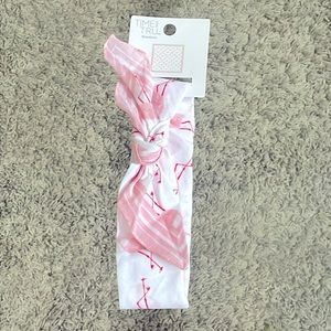 Cute white and baby pink fashion bandana with flamingos! 🦩 BRAND NEW WITH TAGS